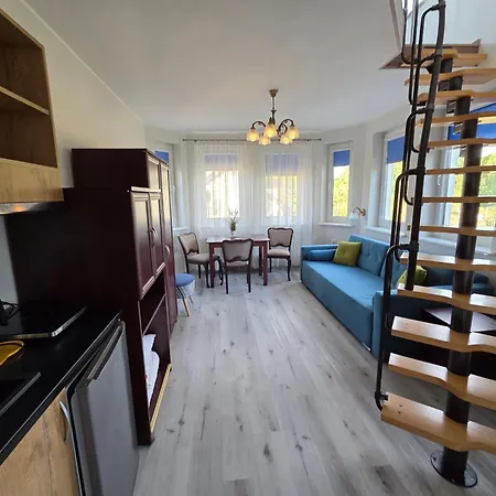 Проживание в семье I Sosnowa 4 *