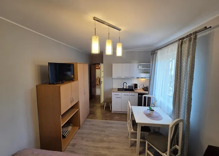 I Sosnowa 4 دمبكي